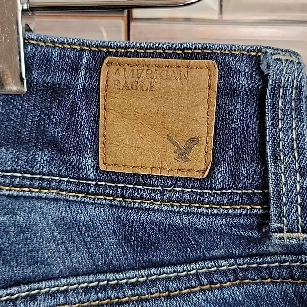 American Eagle cut off denim jean shorts Size 0